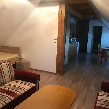 Apartamento Nikola Králiky *