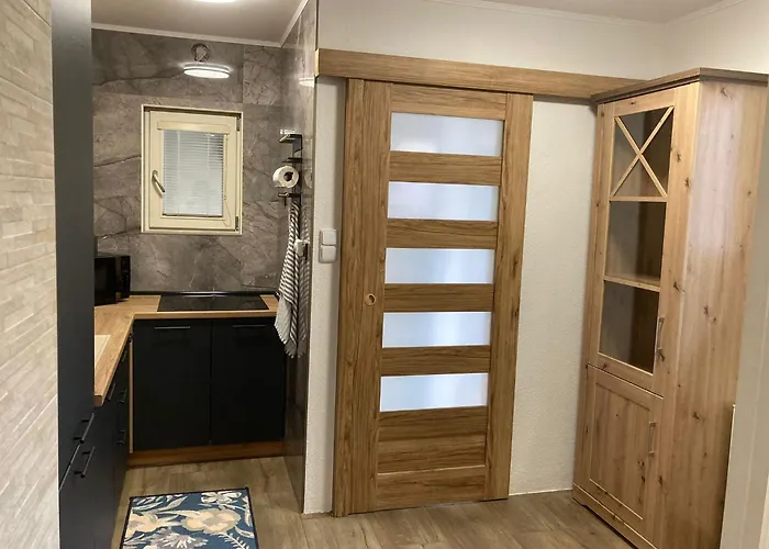 Nikola Apartman