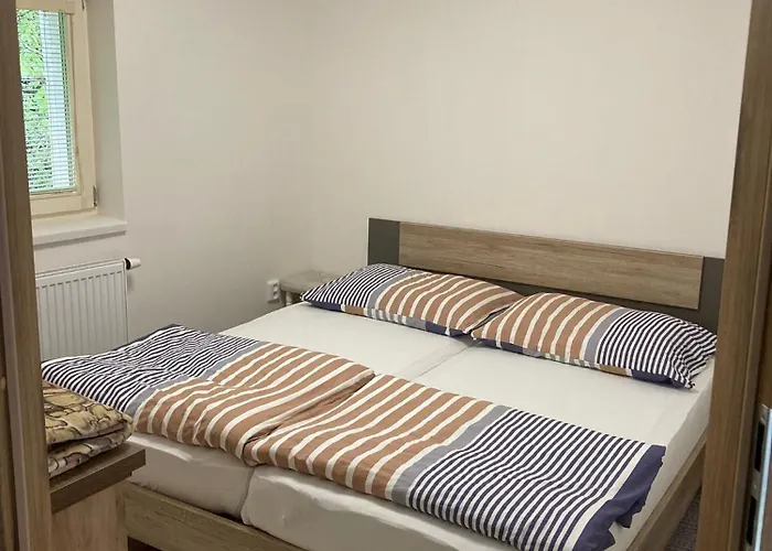 Nikola Apartman